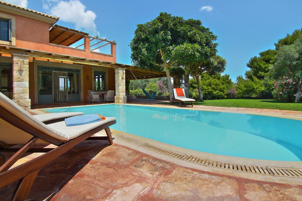 Vouliagmeni Villa Atene Camera foto