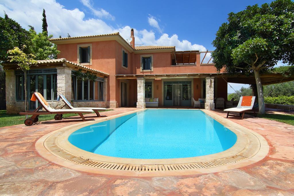 Vouliagmeni Villa Atene Esterno foto